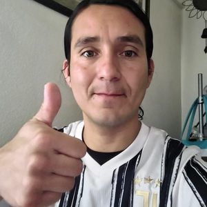 Meet your Posher, Cesar